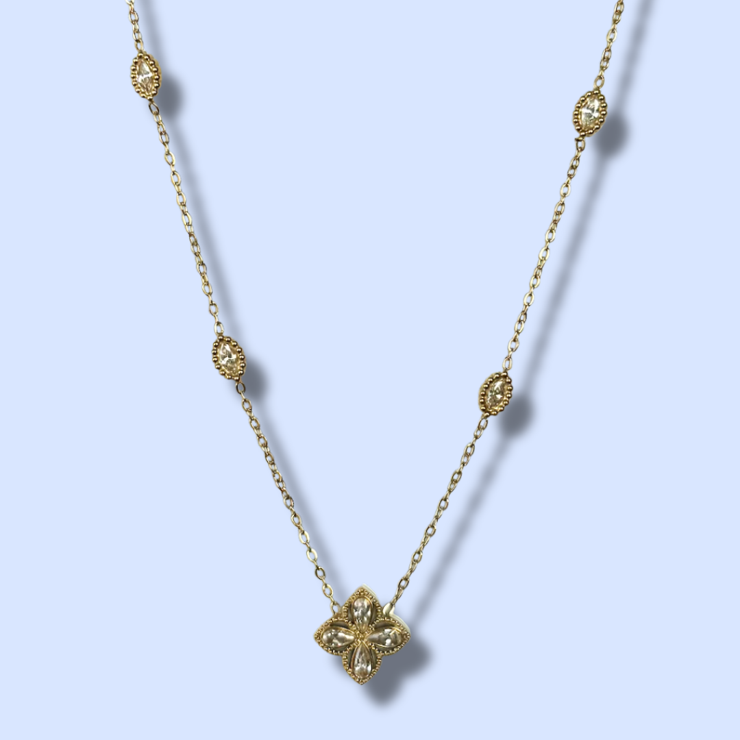 Collier Lara